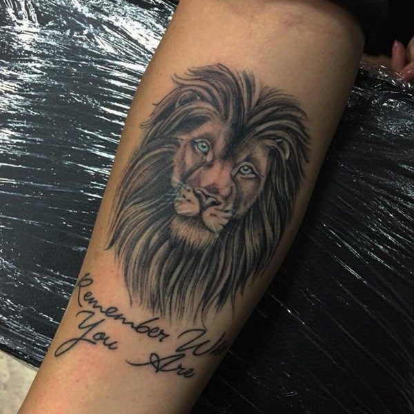 tatouage lion 211
