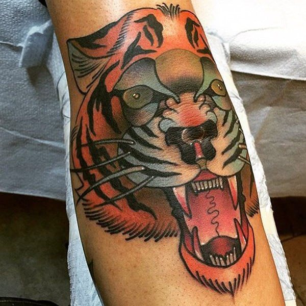 tatouage tiger 207