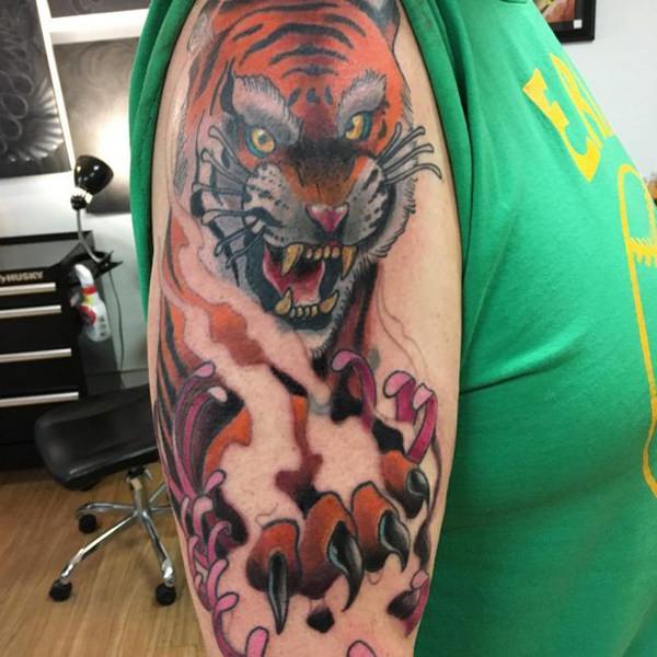 tatouage tiger 218