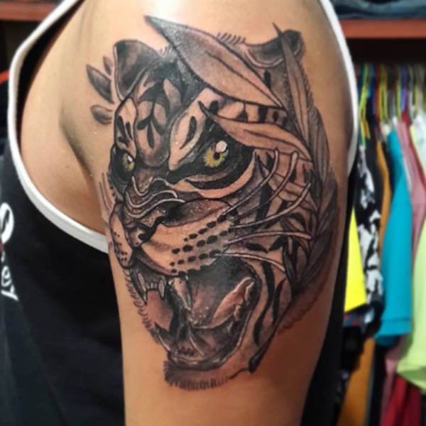 tatouage tiger 222