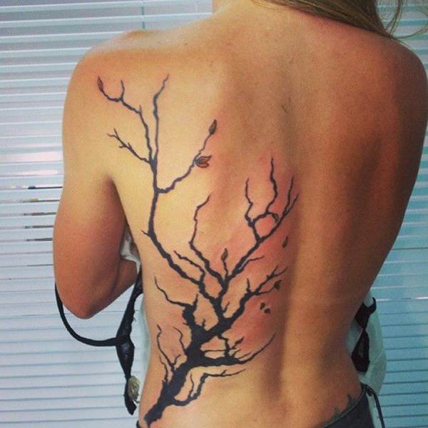tatouage arbre 131