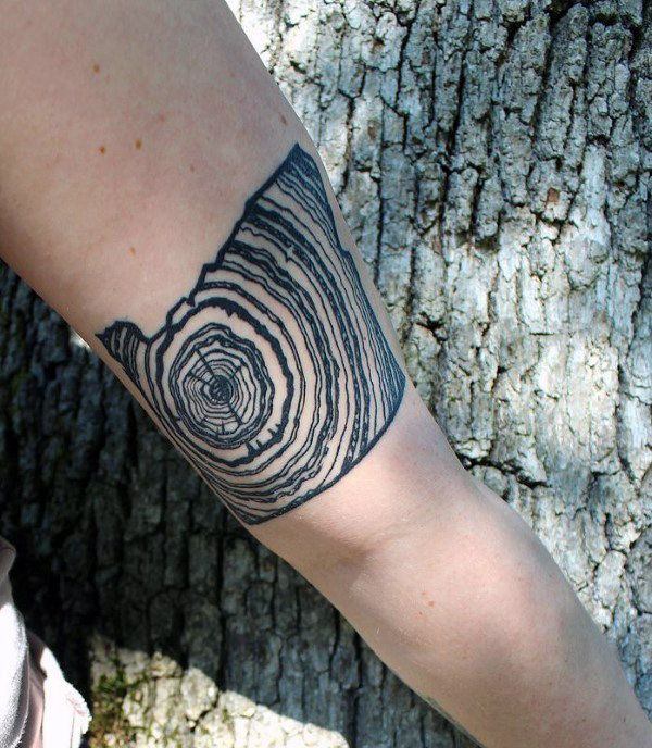 tatouage arbre 138
