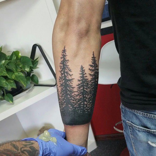 tatouage arbre 195