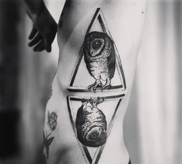 tatouage triangle 125