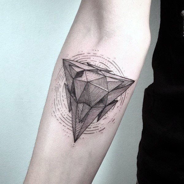 tatouage triangle 153