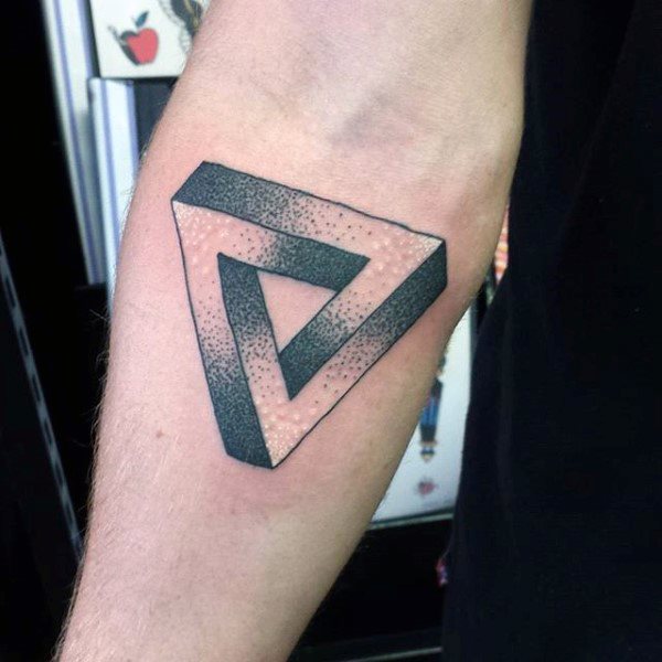 tatouage triangle 91