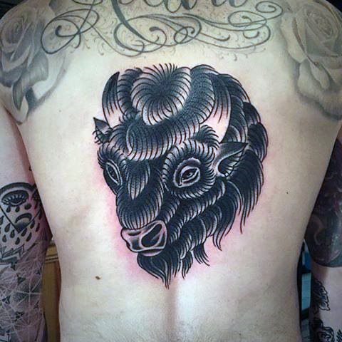 tatouage bison 09