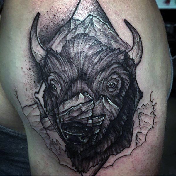 tatouage bison 77