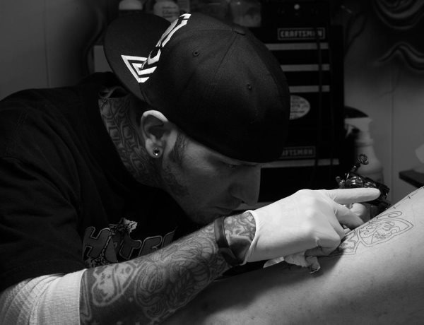 15 endroits douloureux pour se faire tatouer