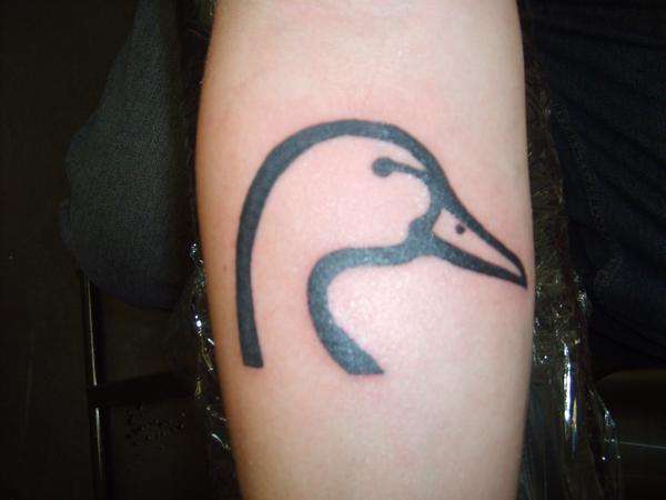 tatouage canard 34