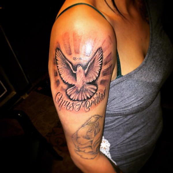 tatouage colombe 96