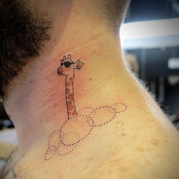 tatouage girafe 154
