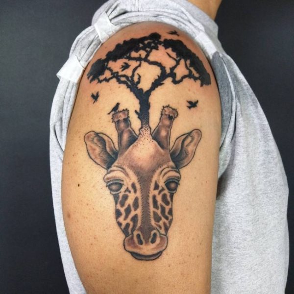 tatouage girafe 172