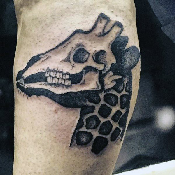 tatouage girafe 84