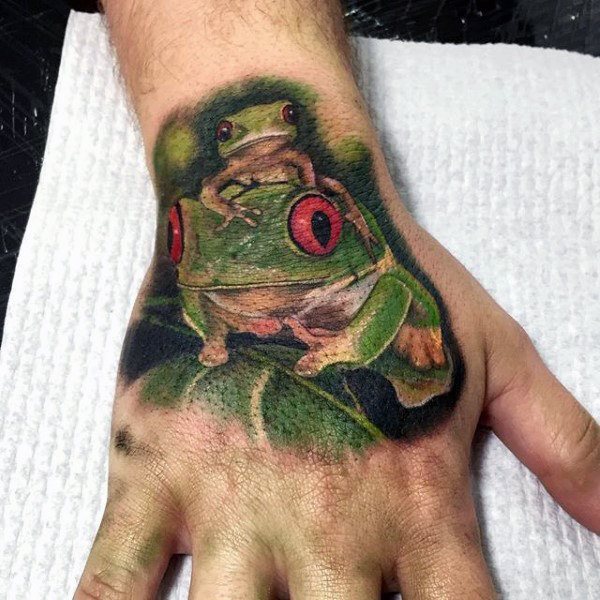 tatouage grenouille 238