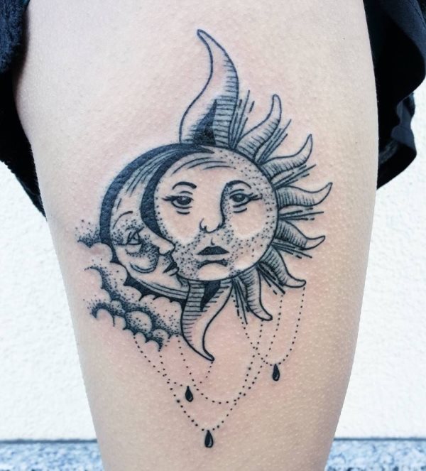 tatouage lune 126