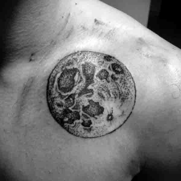 tatouage lune 172