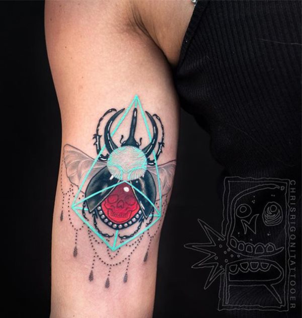 tatouage scarabee 102