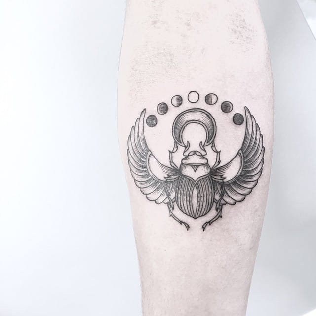 tatouage scarabee 12