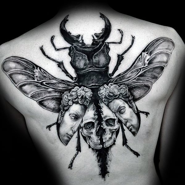tatouage scarabee 222