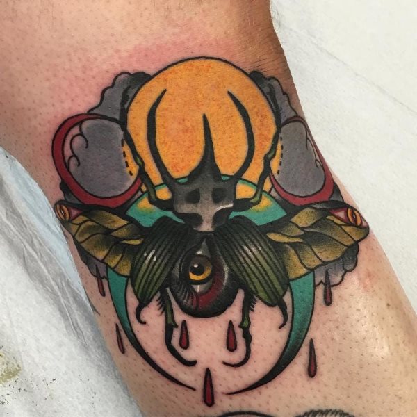 tatouage scarabee 48