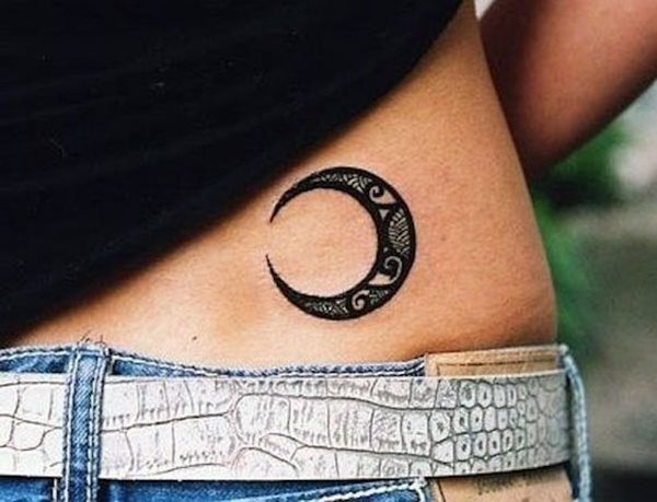 tatouage lune 145