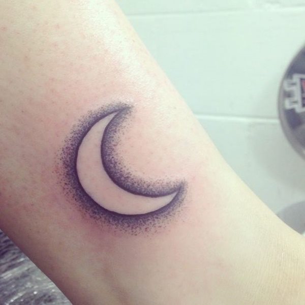 tatouage lune 231