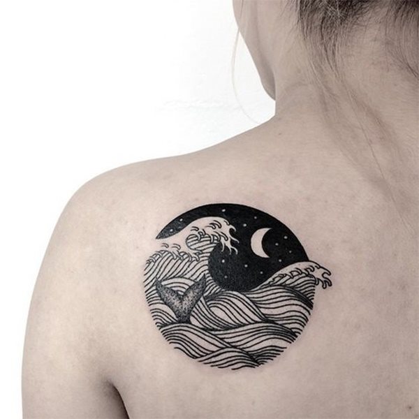 tatouage lune 247