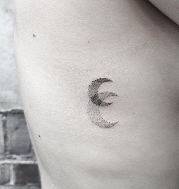 tatouage lune 253