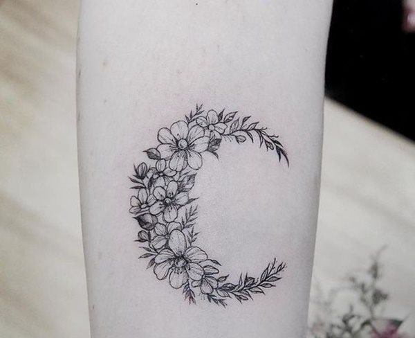 tatouage lune 29