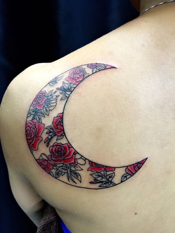 tatouage lune 455
