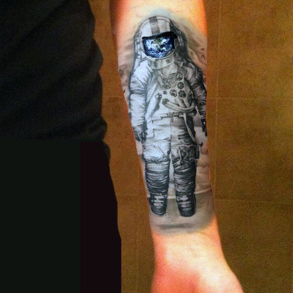 tatouage astronaute astronomie 245