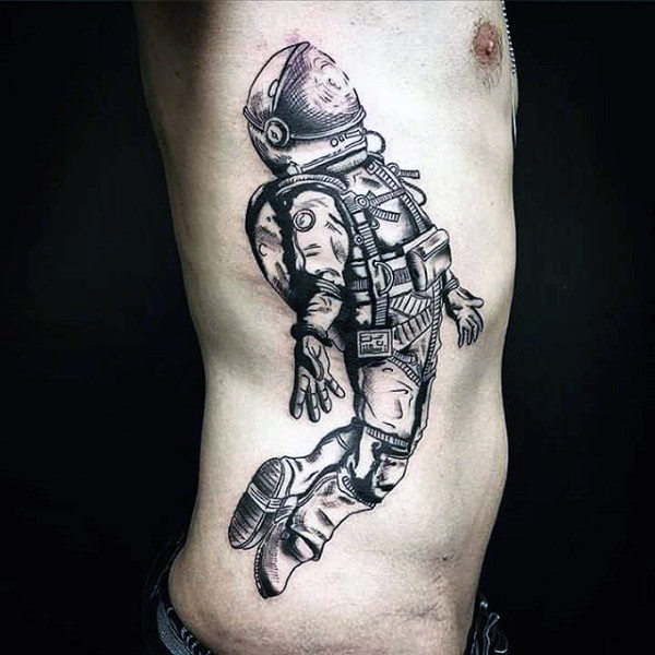 tatouage astronaute astronomie 69
