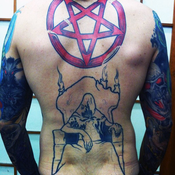 tatouage etoile pentagramme 45