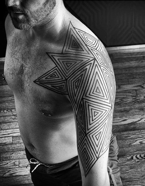 tatouage geometrie sacree 85