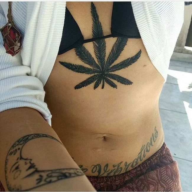tatouage marijuana cannabis 147