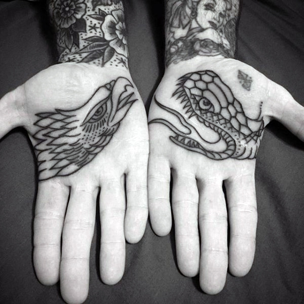 tatouage paume de la main 97