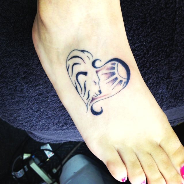 tatouage signe lion 339