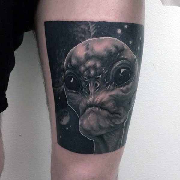 tatouage alien 107