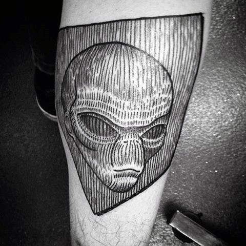 tatouage alien 115