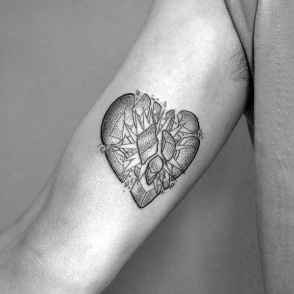 tatouage coeur brise 10