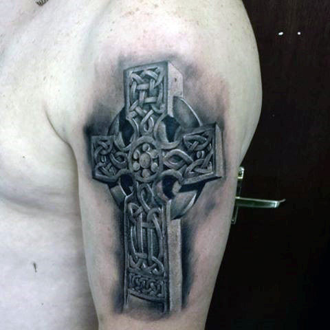 tatouage croix celtique 137