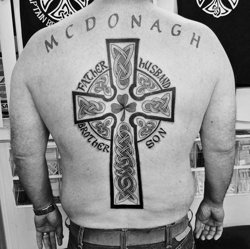 tatouage croix celtique 173