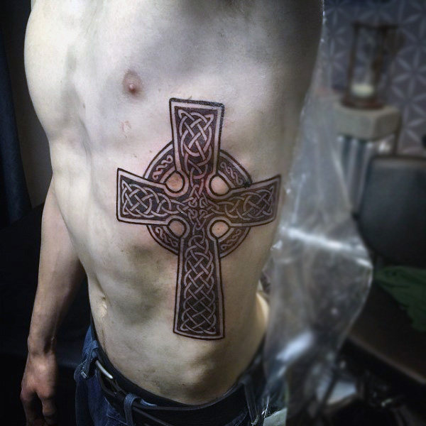 tatouage croix celtique 217