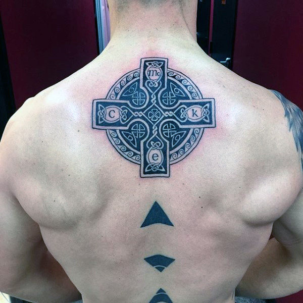 tatouage croix celtique 285