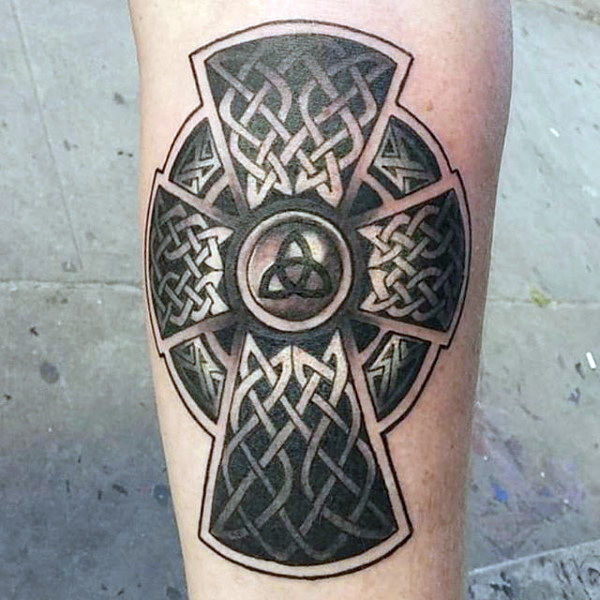 tatouage croix celtique 313