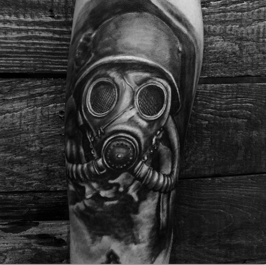 tatouage masque a gaz 293