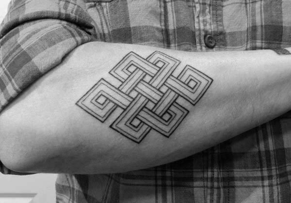 tatouage noeud infini 15