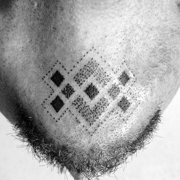 tatouage noeud infini 43