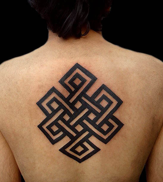 tatouage noeud infini 47